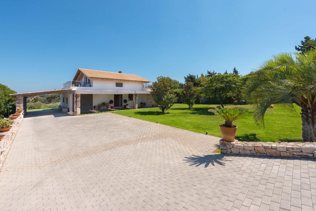 אסגורו Blue & Green View Villa מראה חיצוני תמונה